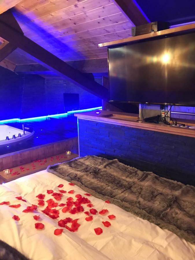 Le Chalet Loft And Spa 维勒班 外观 照片